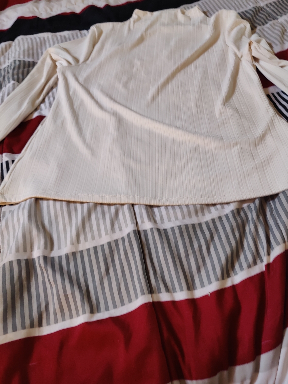 NWOT Cream Ribbed Long Sleeve Top - Picture 5 of 9